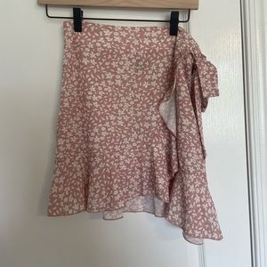 Pink floral printed mini skirt